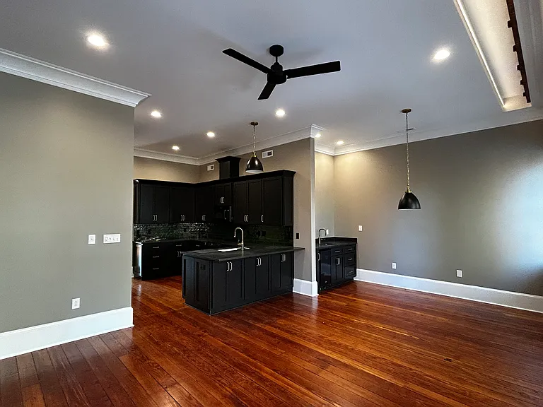 240 Middle St #C — Photo 7