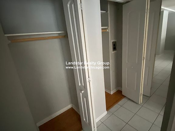 3rd image of 2828 N Cambridge Ave APT 106