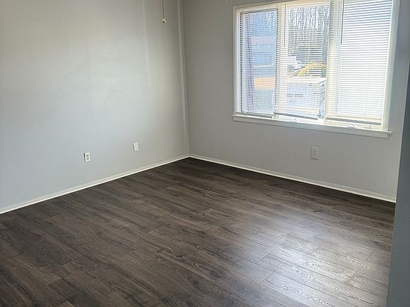 5th image of 1819 Ashborough Cir SE APT H