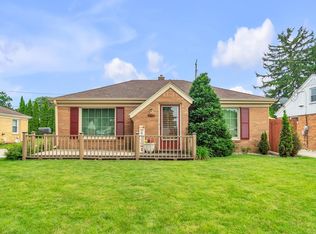 815 Willmor St, Racine, WI 53402