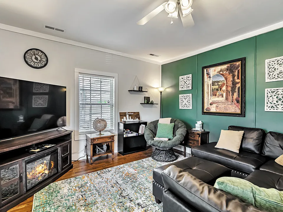 107 Hillside Ave