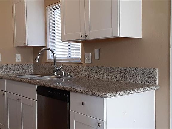 3rd image of 1424 Patriot St