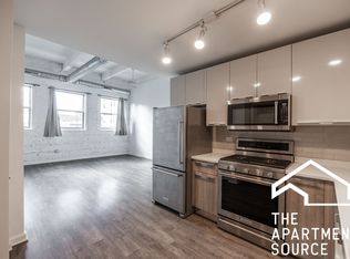 932 W Dakin St #301, Chicago, IL 60613