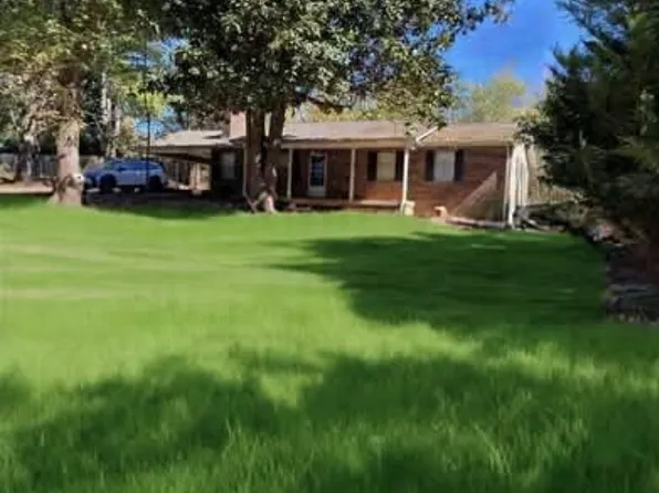 474 Bank St, Tellico Plains, TN 37385