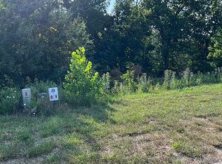 719 Biltmore Dr, Jefferson City, MO 65109