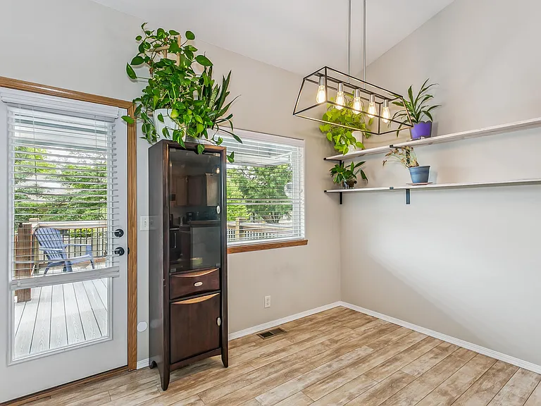 864 S Sunset Cir — Photo 9