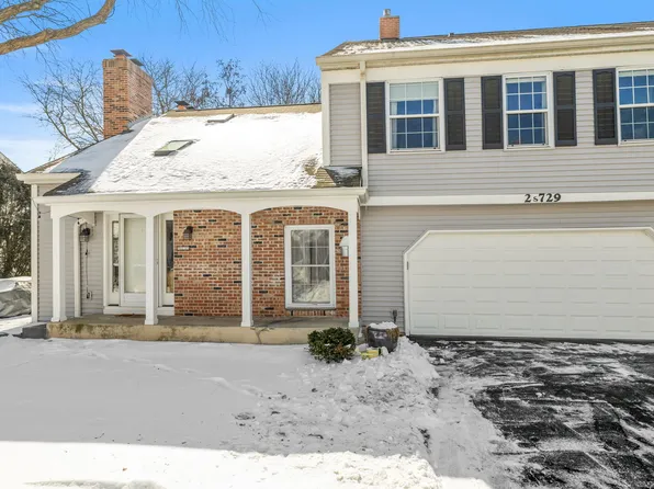 2S729 Timber Dr, Warrenville, IL 60555