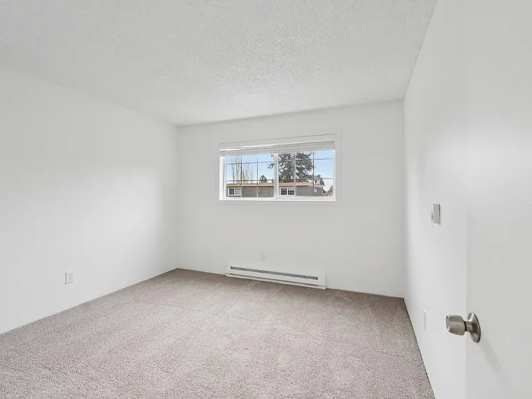 Heather Ridge Apartments — Photo 31