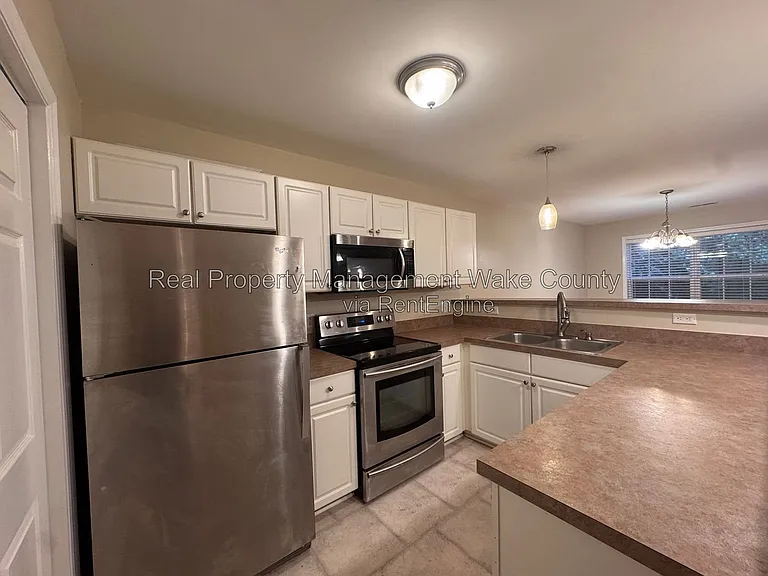 3812 Wellington Ridge Loop — Photo 4