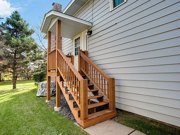 3rd image of 2351 Amberwood Dr #0