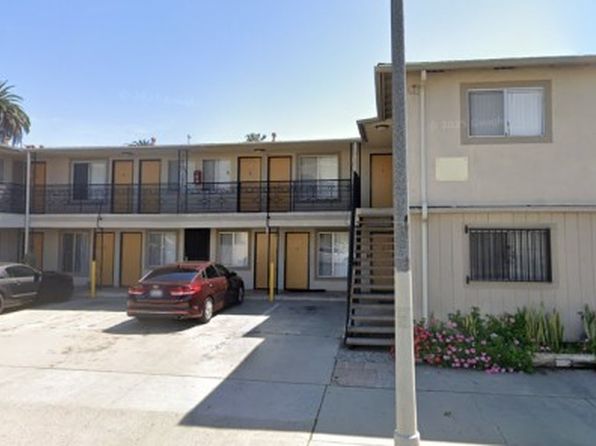 123 W 12th St #42