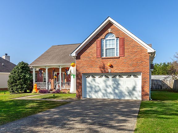 2nd image of 139 Holly Ln