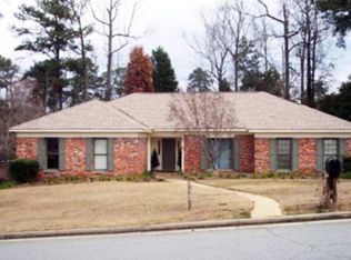 8 Conisburgh Ct, Columbus, GA 31907