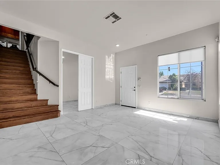 15708 Athena Dr — Photo 7