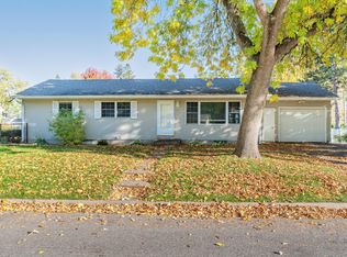 607 2nd St SE, Forest Lake, MN 55025