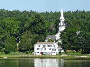 15 Church Ln, Phippsburg, ME 04562