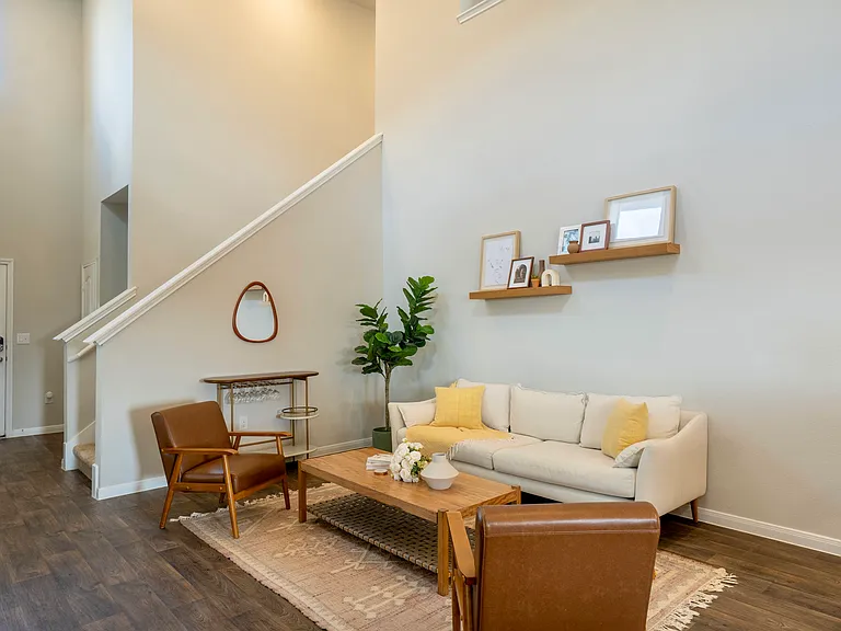 2909 Maryanne Ln — Photo 9