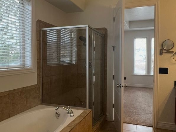 2001 W Golden Pond Way S