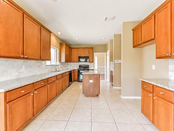 5th image of 24707 Hunting Valley Ct