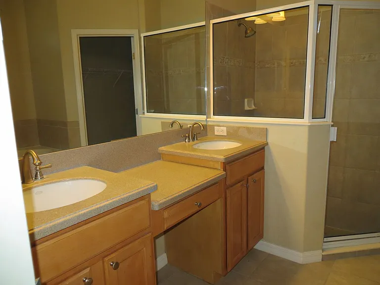 5303 Cape Hatteras Dr — Photo 9