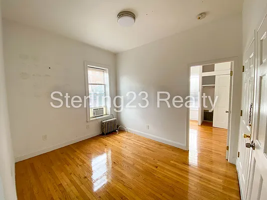 Rented by Sterling Realty Solution Inc | media 9