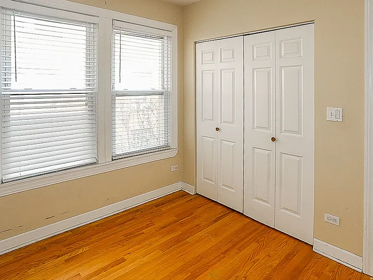 638 W Roscoe St #1 — Photo 10