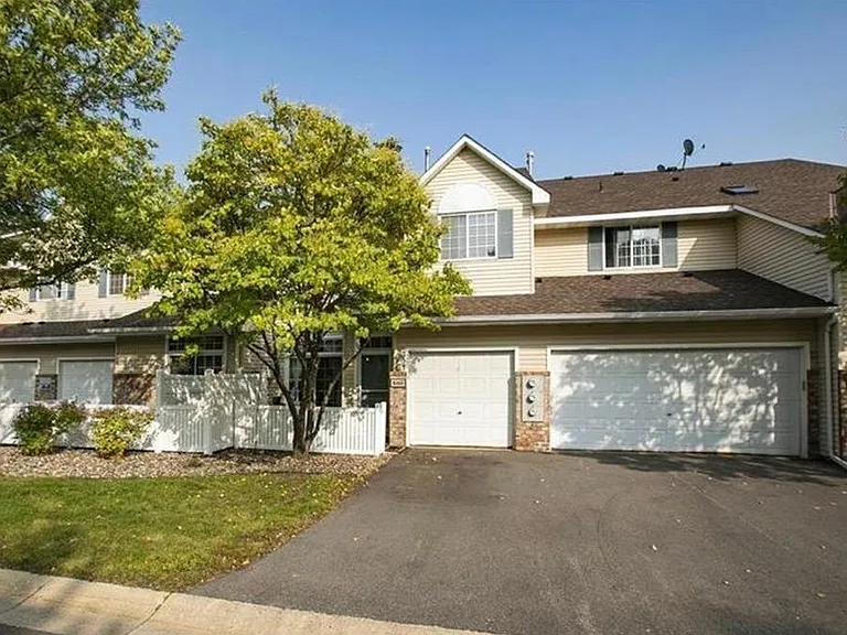 8460 Kimball Dr — Photo 2
