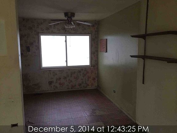 4th image of 22142 E Churchill Dr #304
