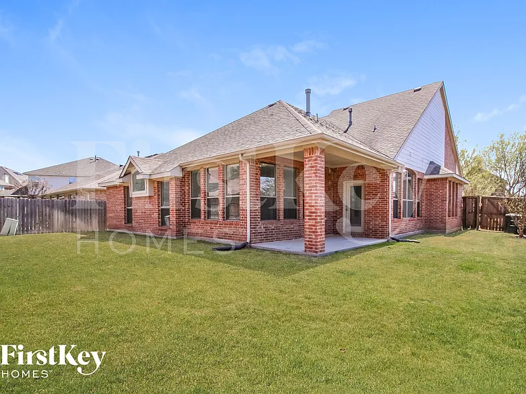 9752 Forney Trl — Photo 15