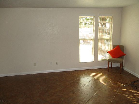 5th image of 4510 W Lynn Cir