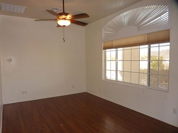 Wood laminae flooring in living room