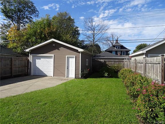 5th image of 108 Homer Ave