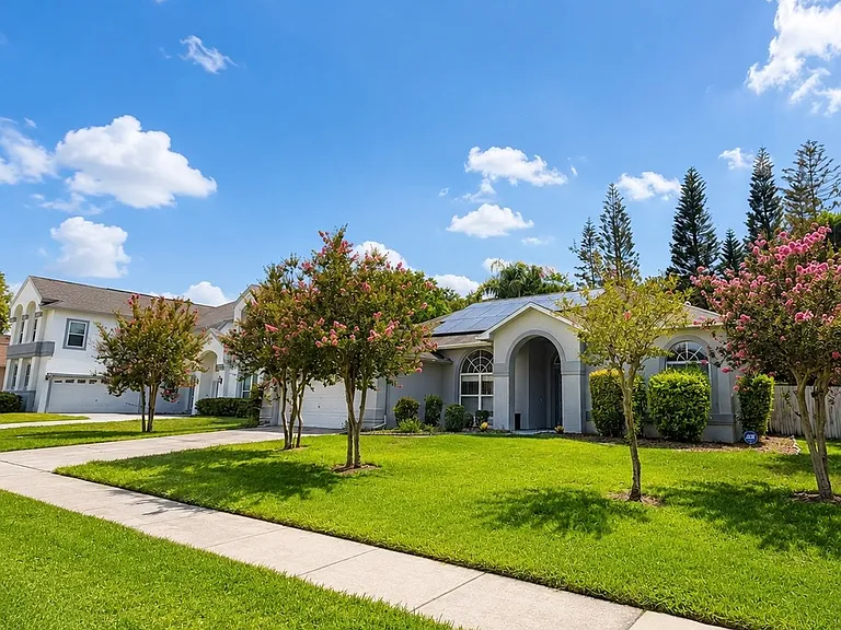 1636 Thoroughbred Dr — Photo 2