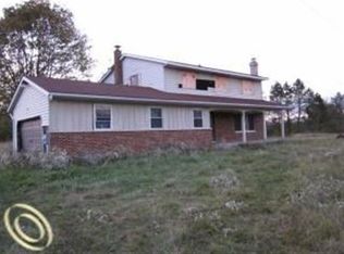 7551 Sayles Rd, Yale, MI 48097