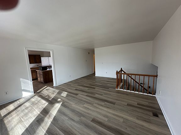 5th image of 4007 Graybridge East Dr