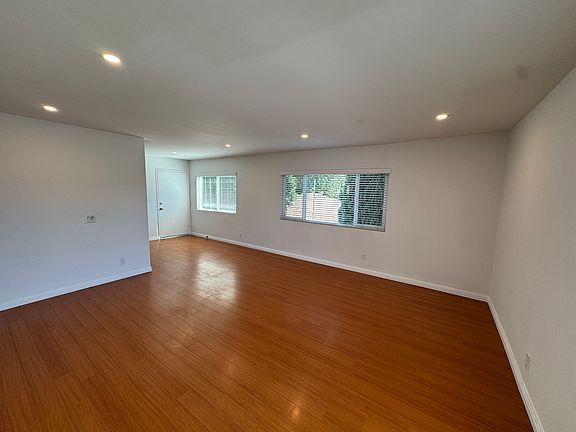 Living Room & Dinning Room