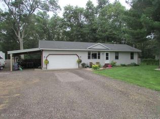 511 W Daniels Rd, Twin Lake, MI 49457