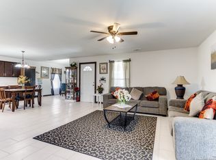 230 Broken Spur Dr, Bandera, TX 78003