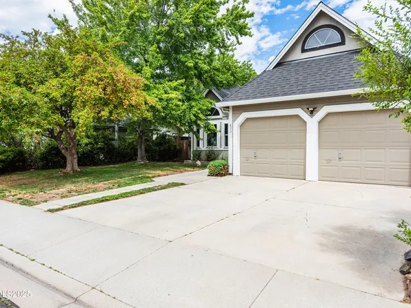 472 Sandalwood Dr, Carson City, NV 89701