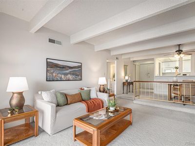 8060 E Girard Avenue #204, Denver, CO, 80231