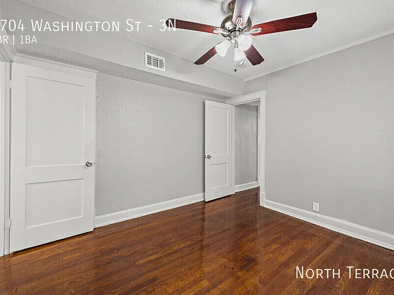 3704 Washington St #3N — Photo 10