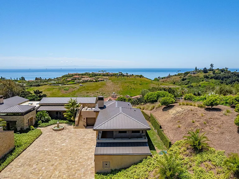 2700 Vista Oceano Ln — Photo 4