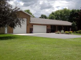 W6093 Hill And Dale Rd, Plymouth, WI 53073