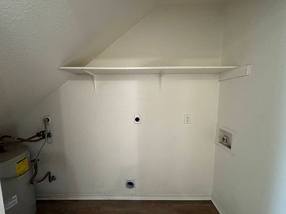 4th image of 4405 Abigail Dr APT D