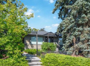 2811 E 25th St SW, Calgary, AB T3E 1Y1
