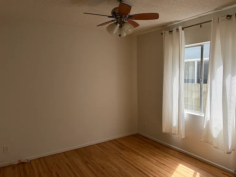 1543 Euclid St #B — Photo 11