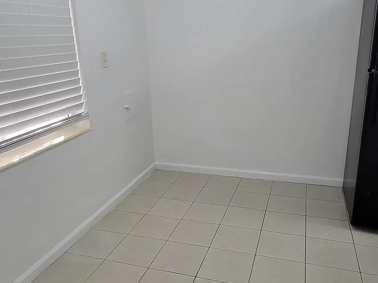 7300 Byron Ave #12A — Photo 8