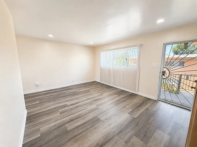 2635 Pacific St #9 — Photo 5