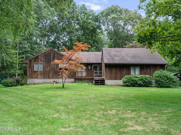 3 Corinne Court, Jackson, NJ 08527