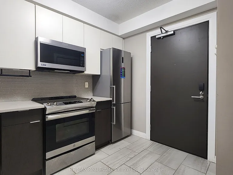 63 Arthur St S #311 — Photo 3